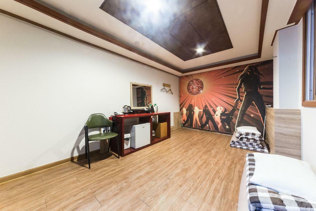 Pocheon Royal Hotel Ngoại thất bức ảnh